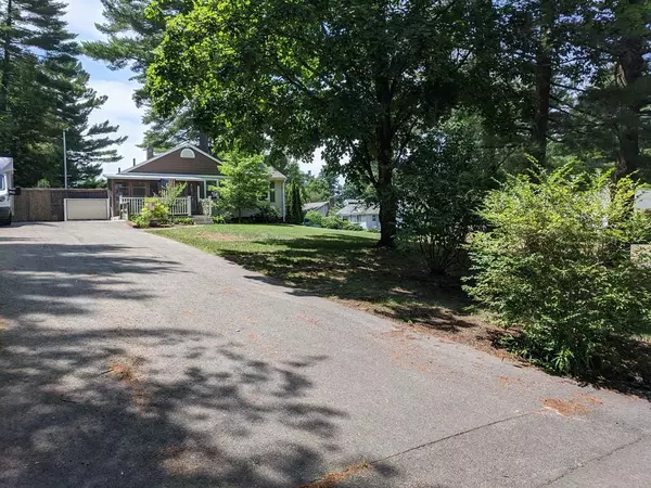 Springfield, MA 01129,67 Middlebrook Dr