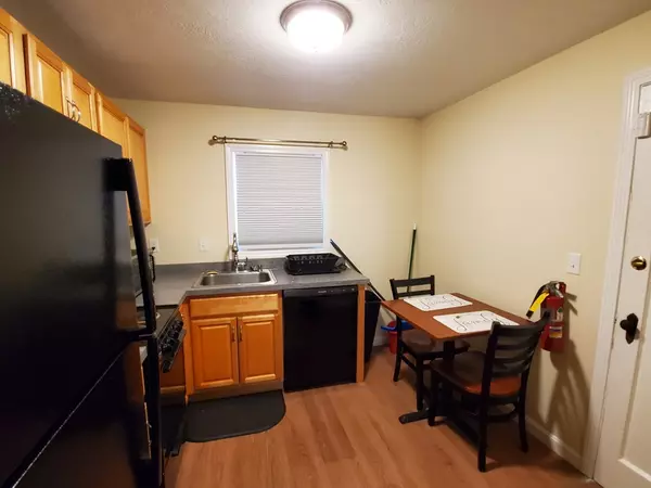 West Springfield, MA 01089,1618 Memorial Avenue #1