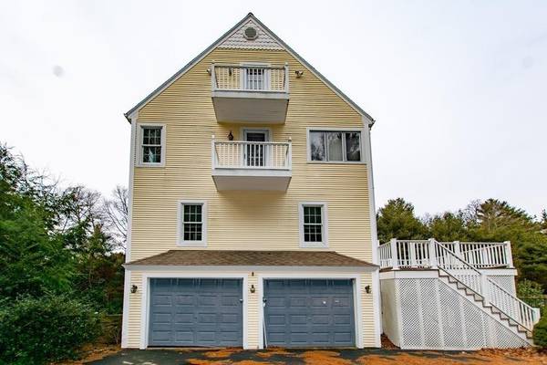 Carver, MA 02330,26 Deer Hill Ln