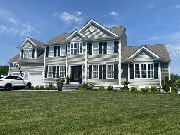 781 Faunce Corner Rd, Dartmouth, MA 02747