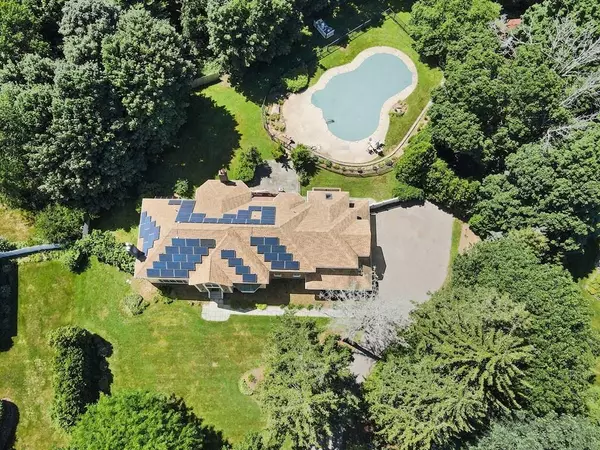 1 Elias Lane, Milton, MA 02186