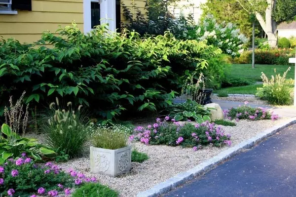 Cohasset, MA 02025,268 Beechwood Street