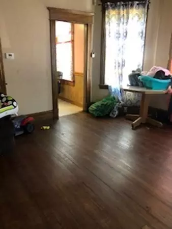 Springfield, MA 01104,657 Carew St