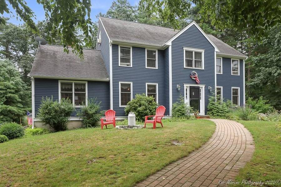 9 Stone Row Ln, Georgetown, MA 01833