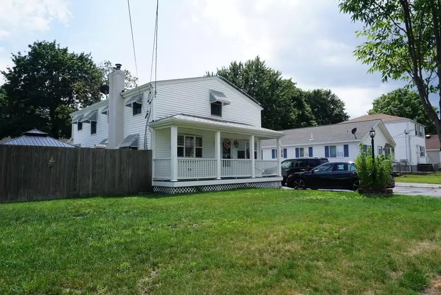 53 Dawson St, Pawtucket, RI 02861