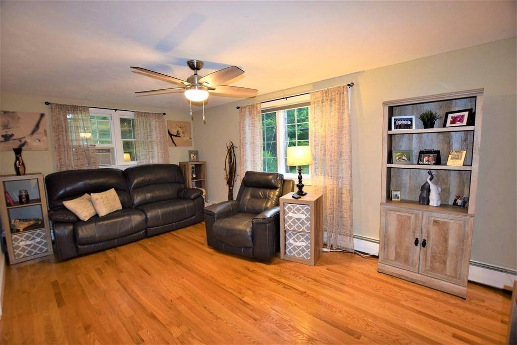 Auburn, MA 01501,58 Appleton Rd