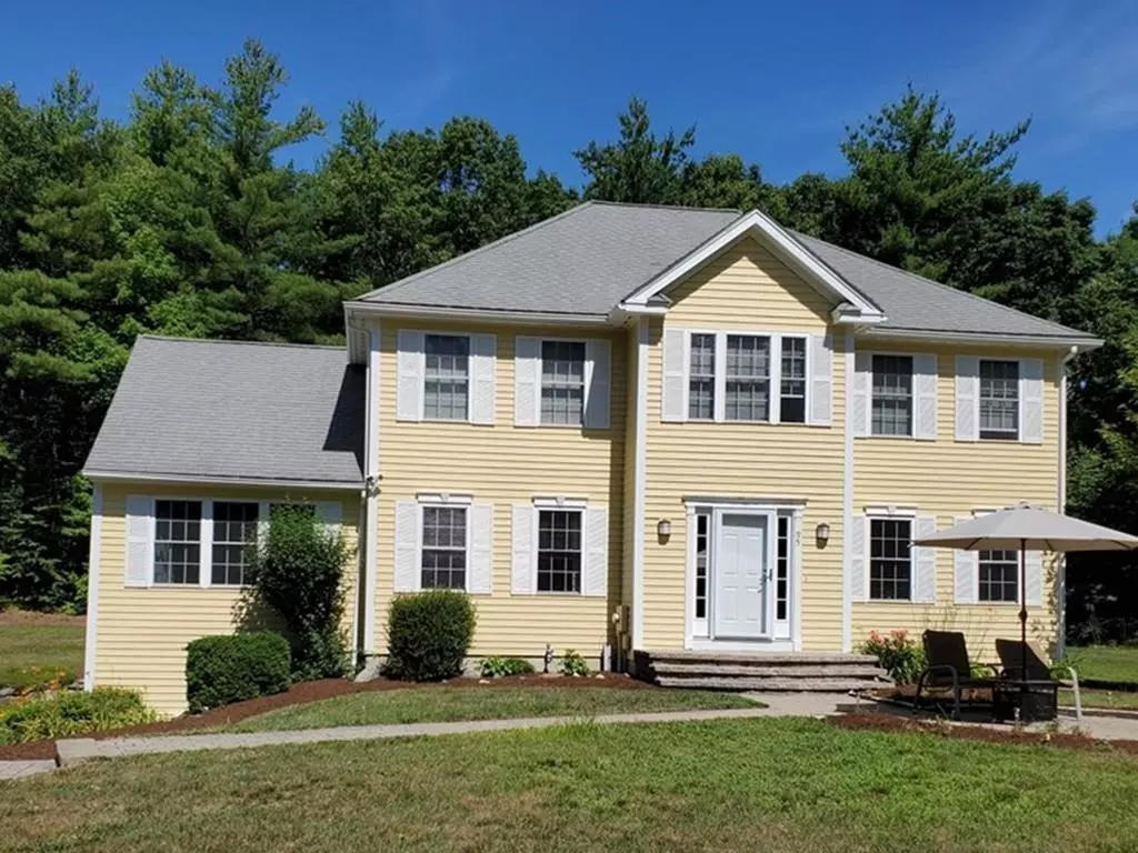 Stow, MA 01775,95 Maple St