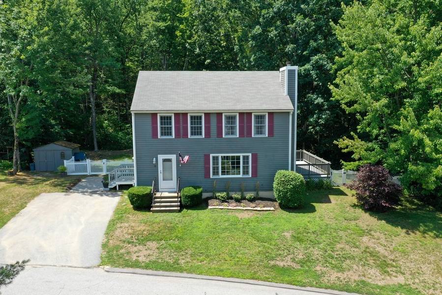 15 Crabtree Ln #15, Shirley, MA 01464