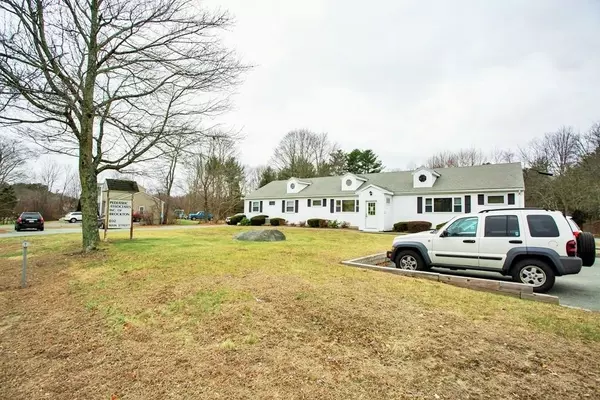 692 Main St, Hanson, MA 02341