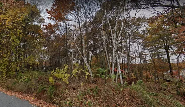 31 & 33 John F. Kennedy Ave, Clinton, MA 01510