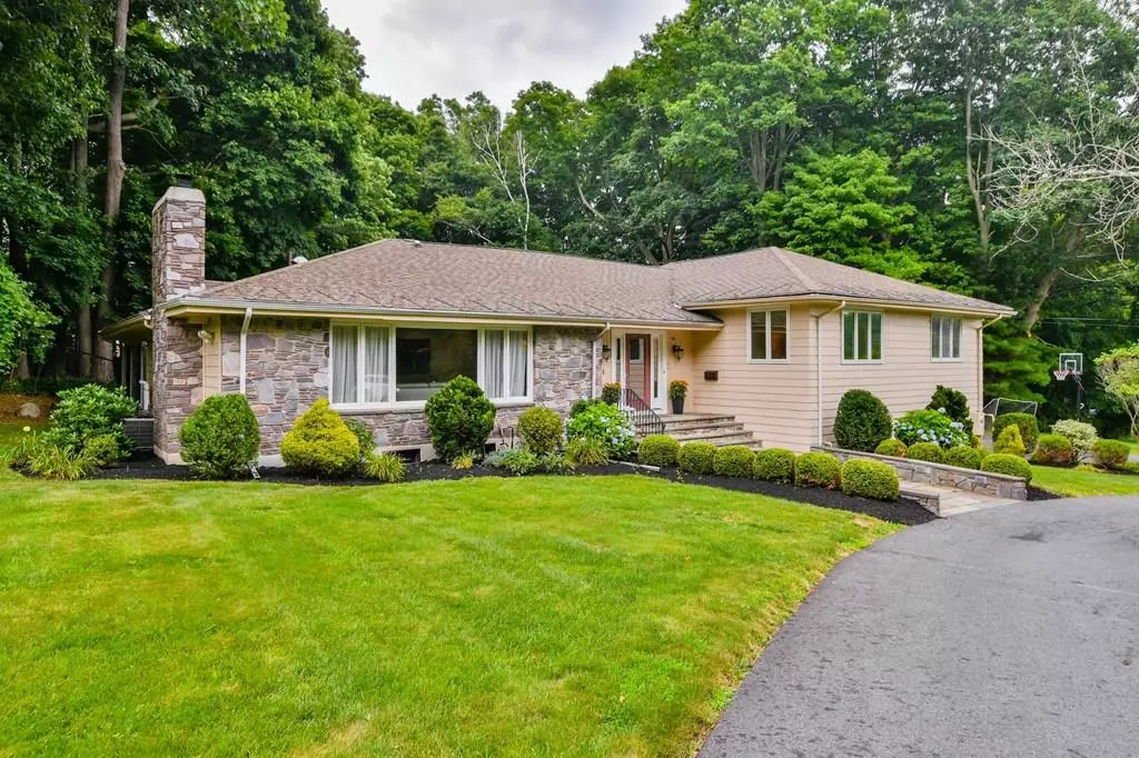 Milton, MA 02186,44 Barbara Ln