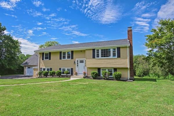 16 Cobb Terrace, Walpole, MA 02081