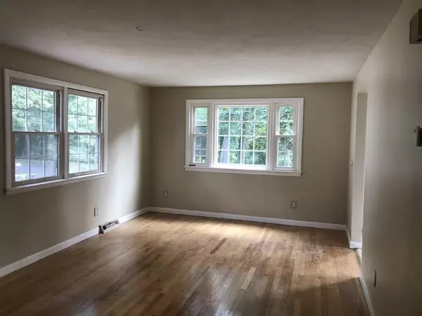 Springfield, MA 01109,90 Walsh St