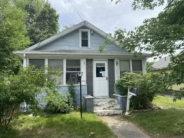 85 Barber St, Springfield, MA 01109