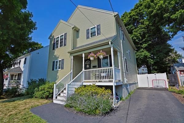 84 Harding Ave, Weymouth, MA 02188