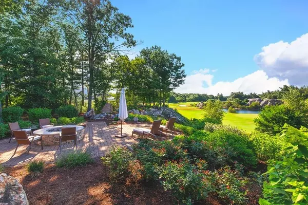 Hingham, MA 02043,74 Blackrock Drive