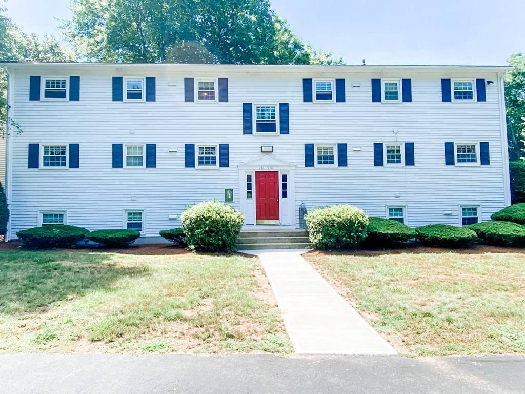 136 Old Meetinghouse Rd #136, Auburn, MA 01501