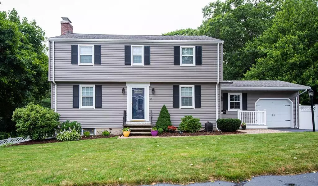 14 Archer Ln, Lynnfield, MA 01940