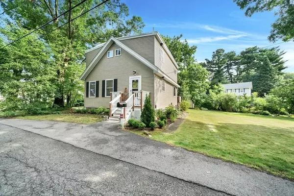 9 Social St, Saugus, MA 01906