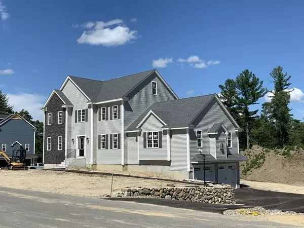 Billerica, MA 01821,32 Fieldstone Lane