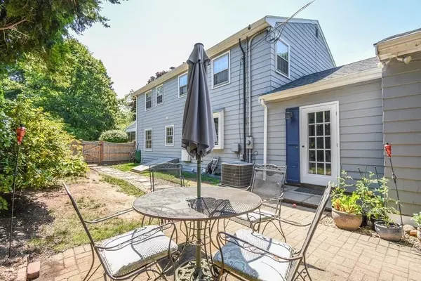 Nahant, MA 01908,292 Nahant Rd