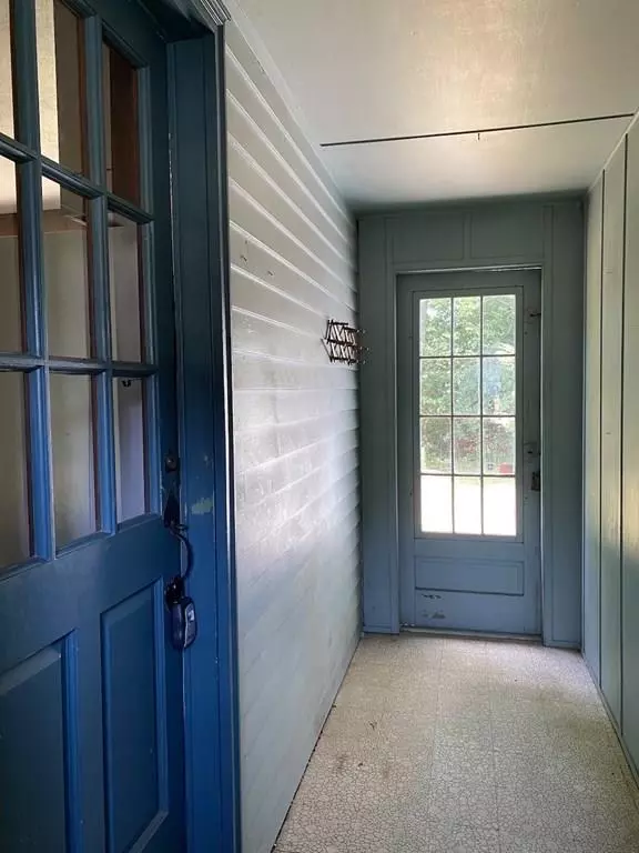 East Longmeadow, MA 01028,58 North Circle Drive