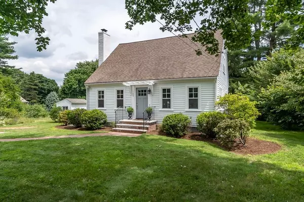 109 Harding Street, Medfield, MA 02052