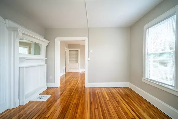 Springfield, MA 01109,15 Welcome Pl