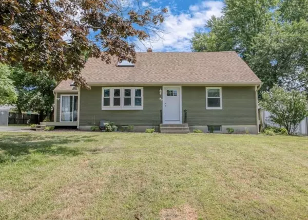 93 Meadowlark Ln, Springfield, MA 01119