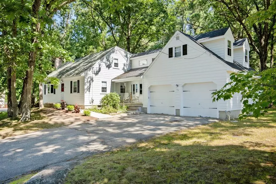 53 Alton St, Walpole, MA 02081