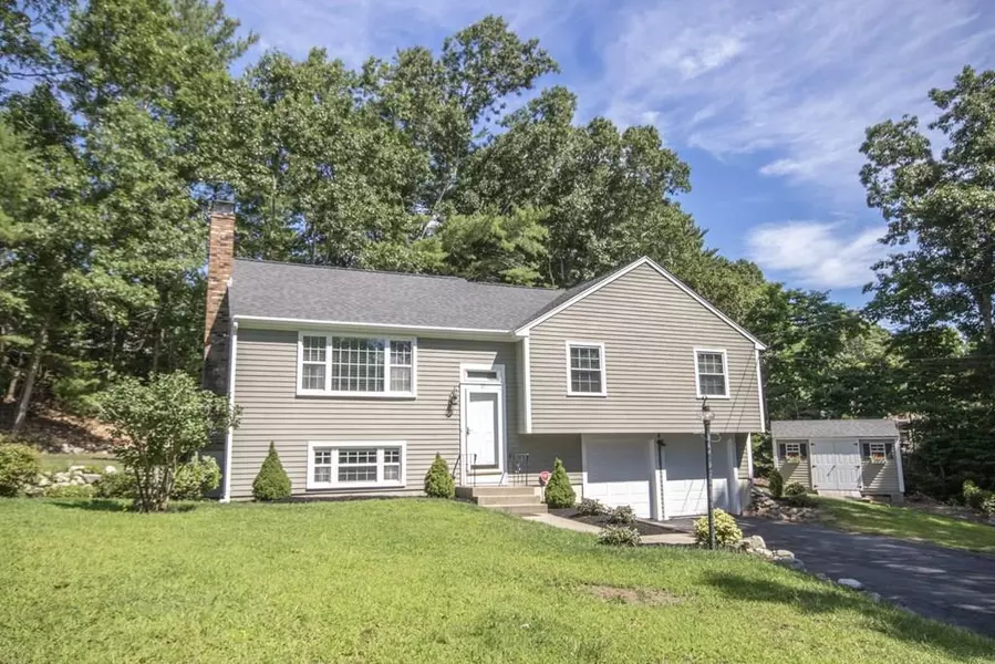 17 Robert Ave, Marshfield, MA 02050