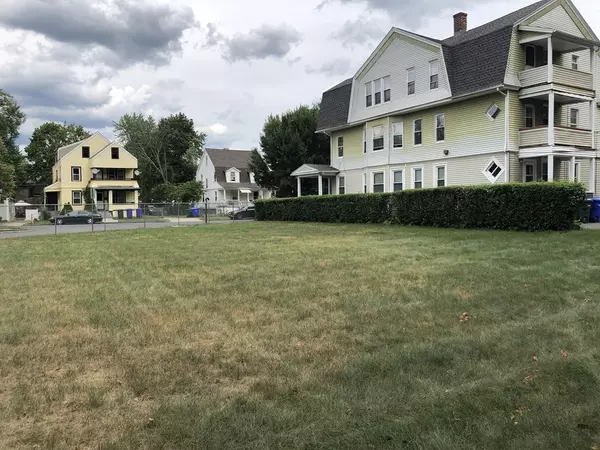 Springfield, MA 01109,88 Oak Grove Ave