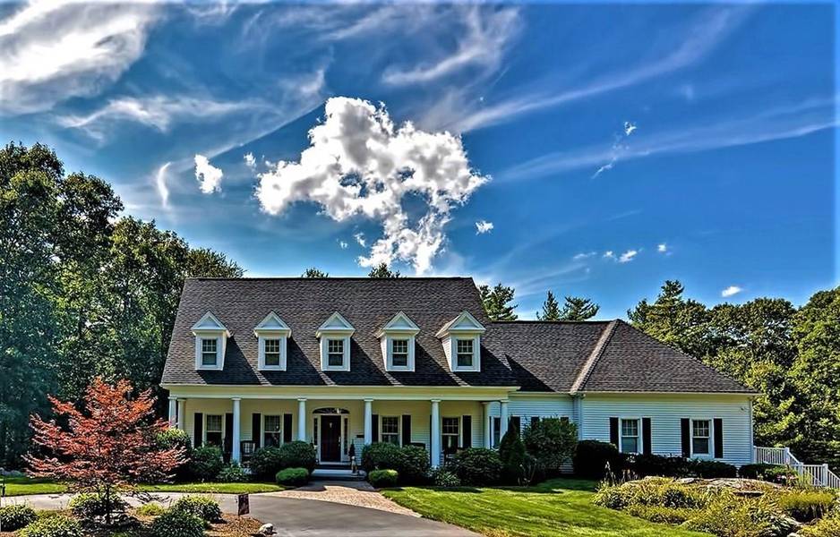 6 Stone Run Dr, Norton, MA 02766