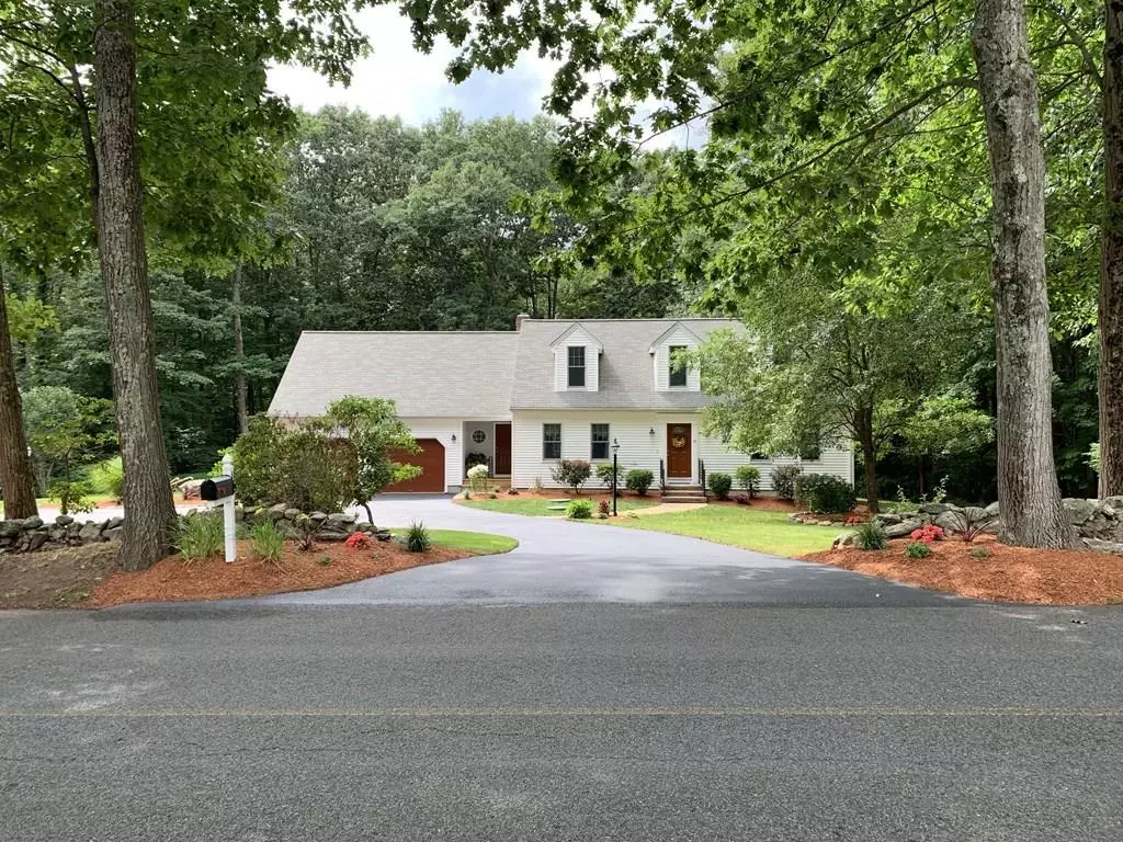Charlton, MA 01507,19 Smith Rd