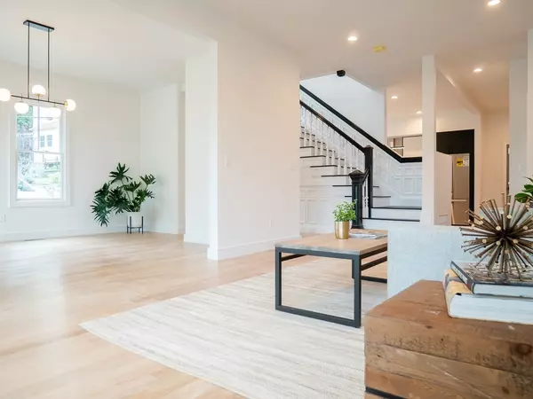 1 Prospect Ave #1, Boston, MA 02131