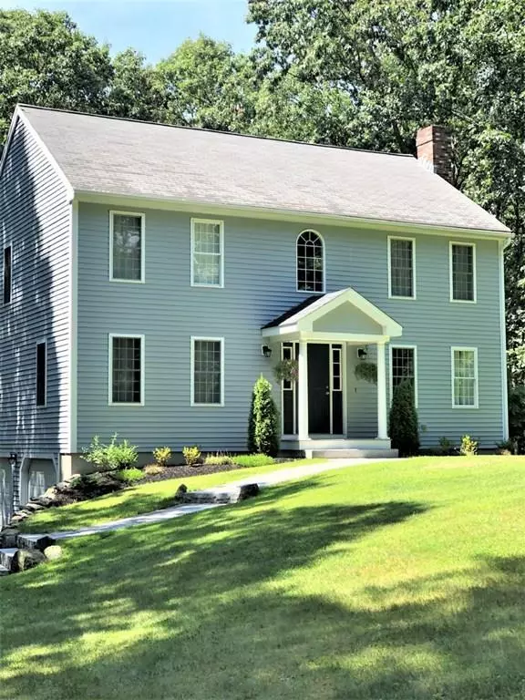 21 Asylum St, Mendon, MA 01756