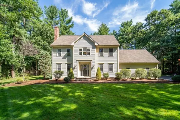 95 Lady Slipper Rd, Bridgewater, MA 02324