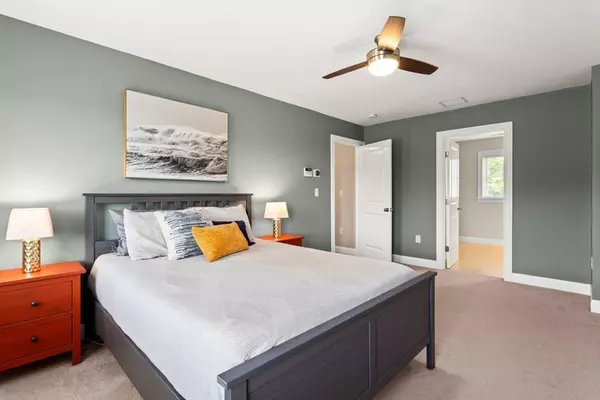 Uxbridge, MA 01569,30 Rifleman Way