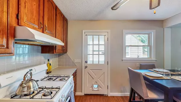 Springfield, MA 01109,104 Seymour Ave