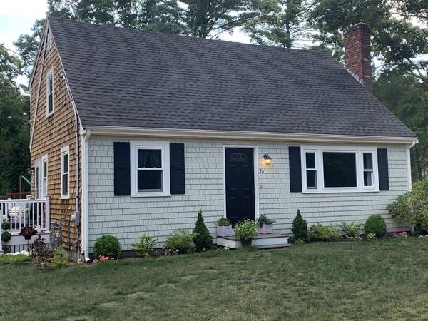 26 Ransom St, Carver, MA 02330