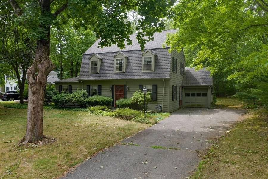 11 Wildon Road, Wellesley, MA 02482