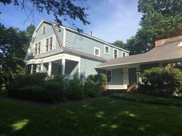 9 Hillside Rd, Montague, MA 01351