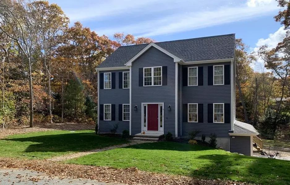 11 Winchester Lane, Plymouth, MA 02360