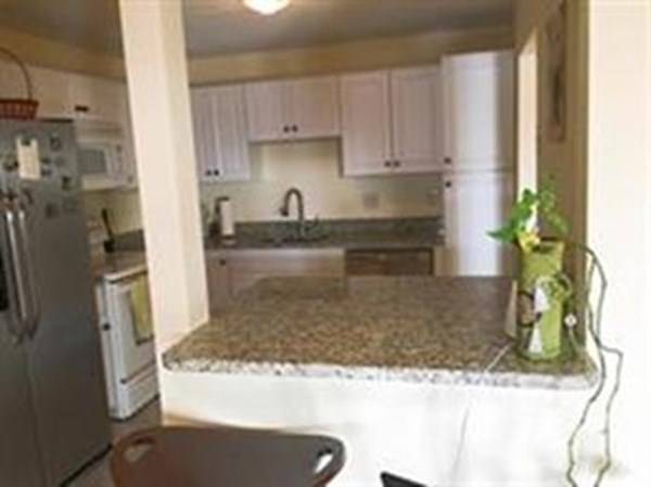 Quincy, MA 02169,200 Cove Way #U617