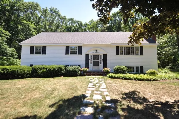 28 Alcott St, Acton, MA 01720