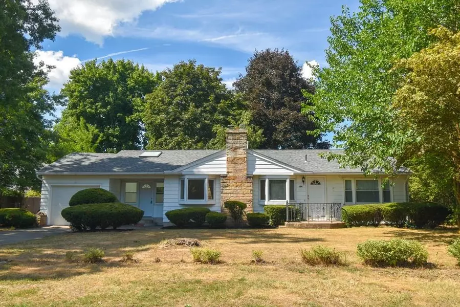 104 W Calvin St, West Springfield, MA 01089