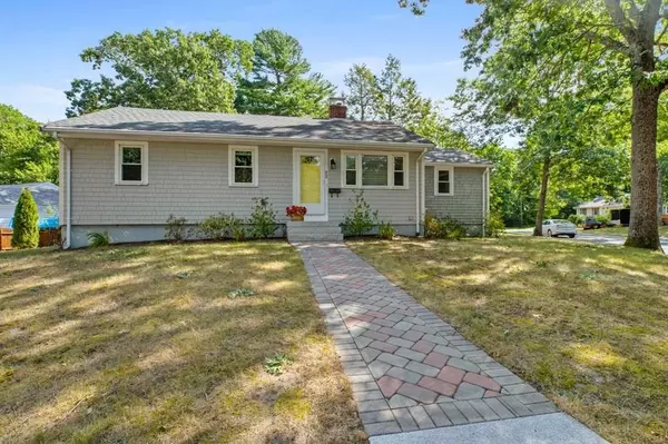 23 Harriss Ct, Abington, MA 02351