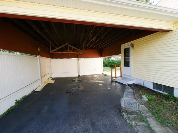 Springfield, MA 01118,146 Talmadge Dr