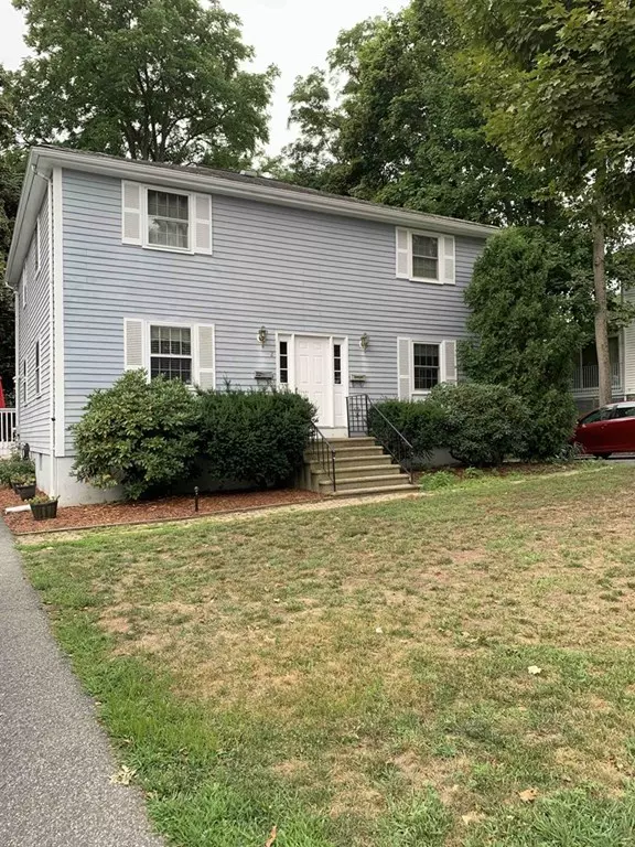 Stoneham, MA 02180,2 Grant St #1