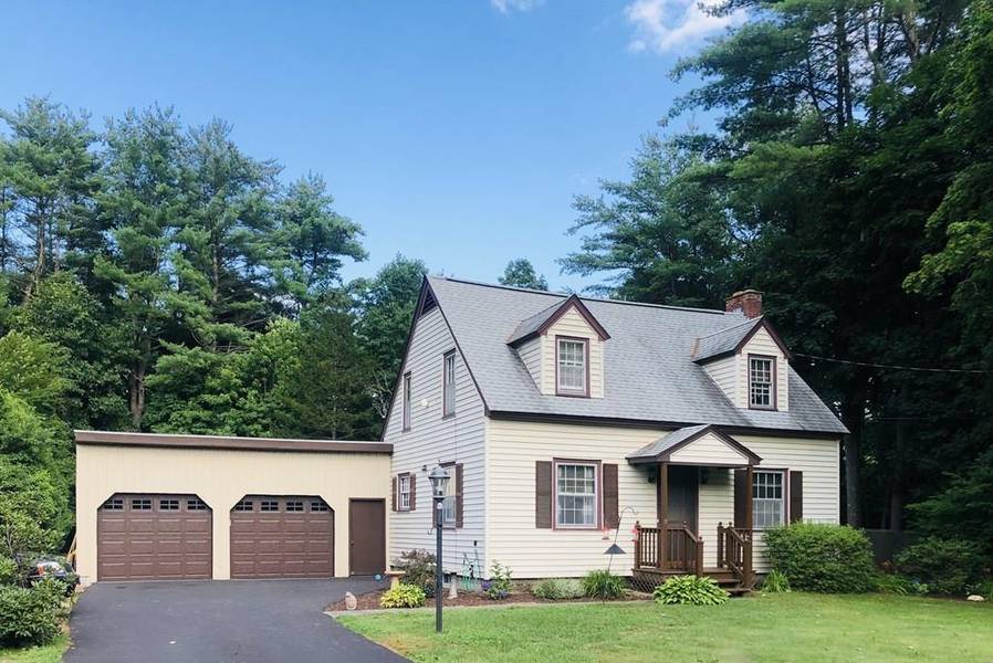 33 Newell Pond Road, Greenfield, MA 01301